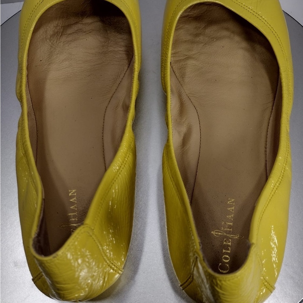 Cole haan Yellow Women's Flats size 8 pre owned Exellent condition - Picture 7 of 11
